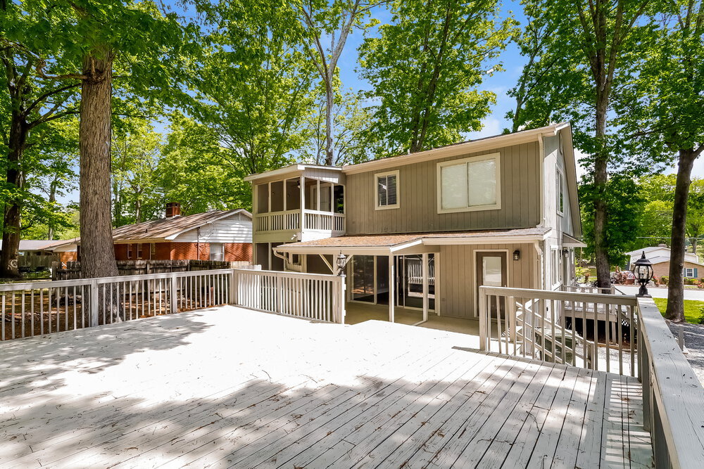 Building Photo - 304 S Westover Dr