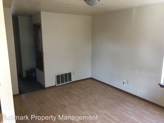 Building Photo - 2 br, 1 bath Apartment - 125 Hortense