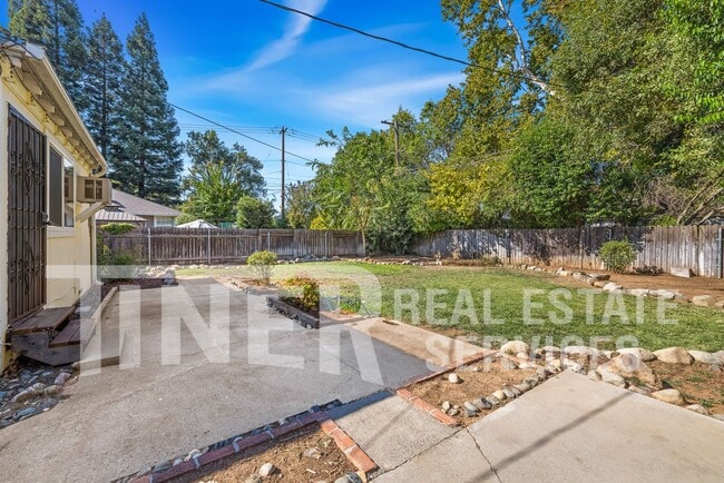 Building Photo - 2511 Cathay Wy