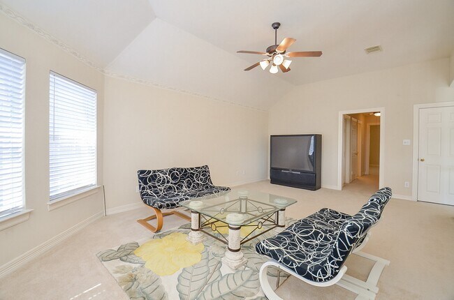 Building Photo - 7934 Woodcrest Ct