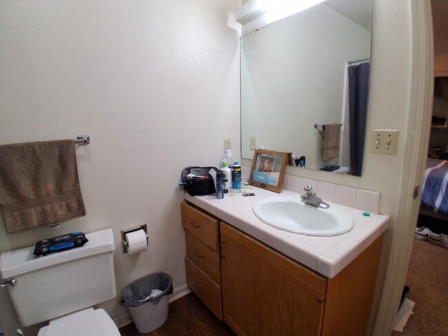 Building Photo - 769 N 200 E