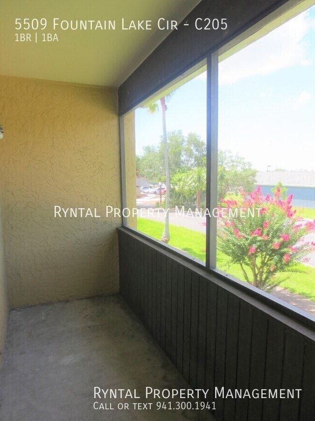 Building Photo - 5509 Fountain Lake Cir