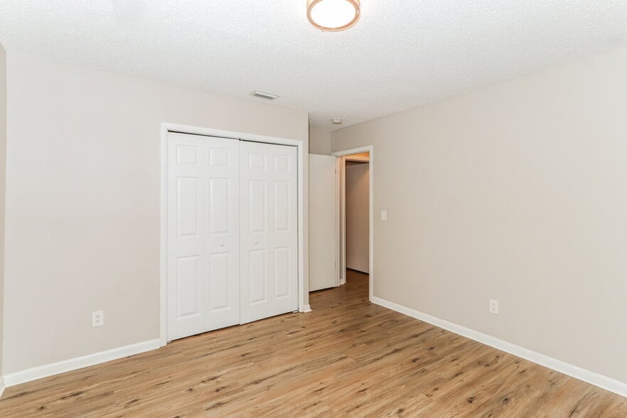 Building Photo - 7815 Capwood Ave