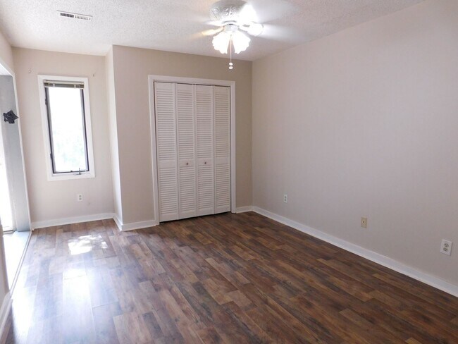 Building Photo - 53 A Gentry Cove