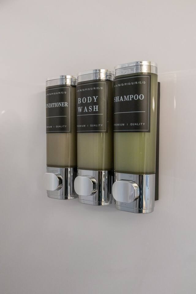 Building Photo - 1221 Kenwood St