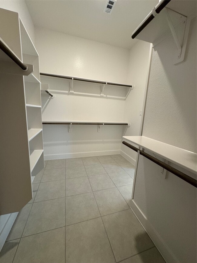 Building Photo - 7259 Stillmeadow Grv Dr