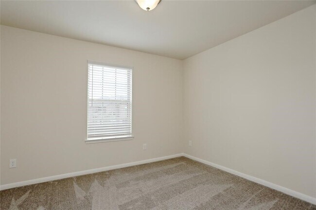 Building Photo - 2218 Golden Bay Ln