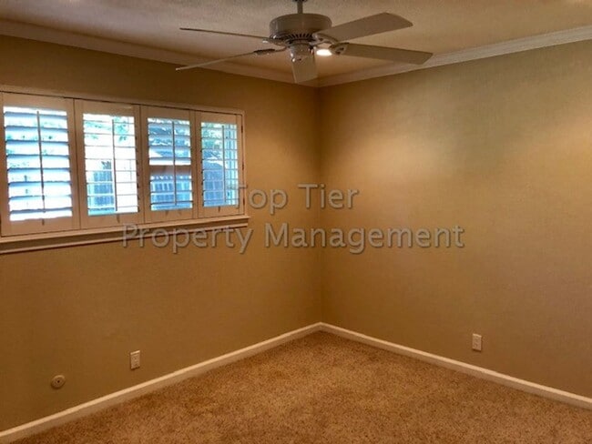 Building Photo - 3 Bd/2 Ba (plus office), 1496 sf ranch-sty...