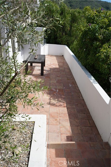 Building Photo - 1035 Dyer Pl