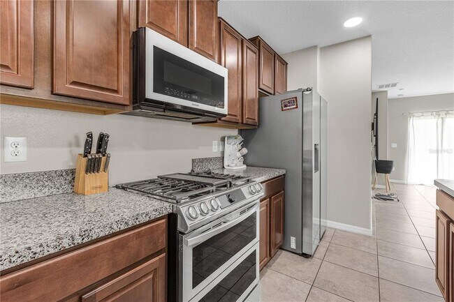 Building Photo - 5149 White Chicory Dr
