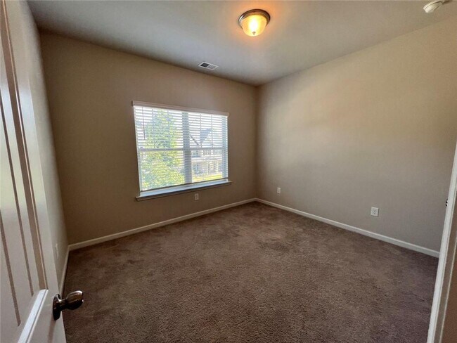 Building Photo - 185 Cherokee Reserve Cir