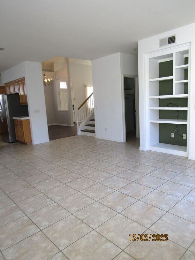 Building Photo - Beautiful 4 Bed 3 Bath Single Family Home in Santa Rosa- $3,250 per month!