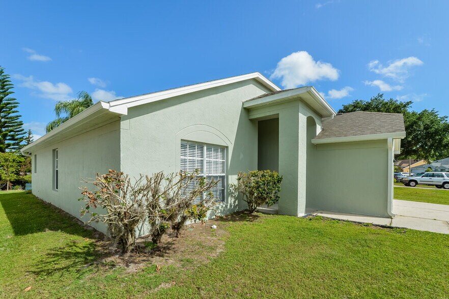 Building Photo - 8562 Fort Thomas Way