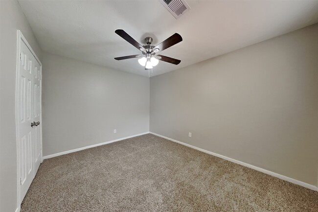 Building Photo - 22731 Elm Bark St