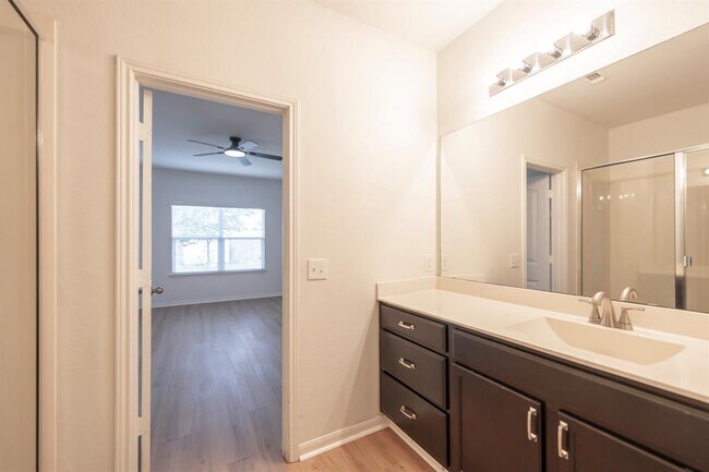 Building Photo - 1407 Brashear Ct