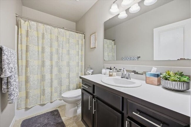 Building Photo - 368 Wishkah Dr