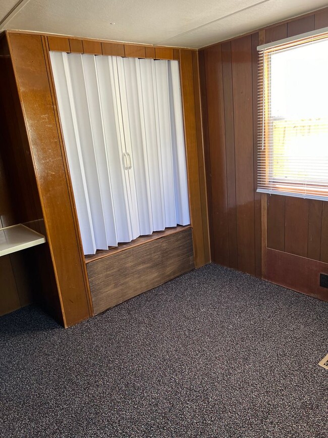 Building Photo - Affordable 2-Bedroom/ 1-Bath Mobile Home -...