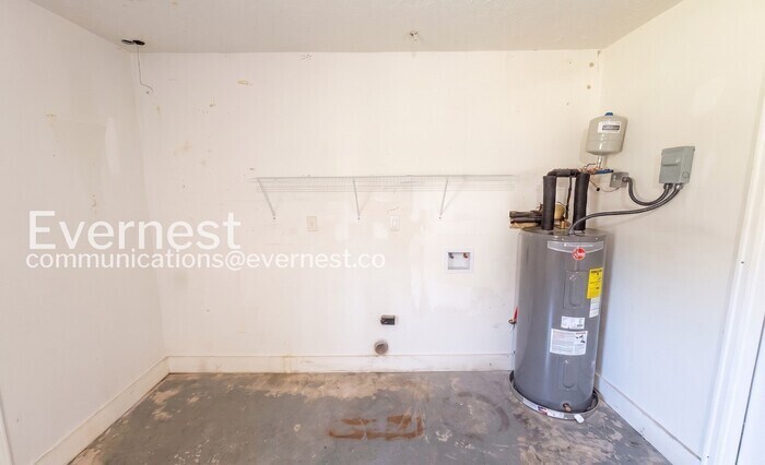 Building Photo - 3729 NW Millbrae Dr