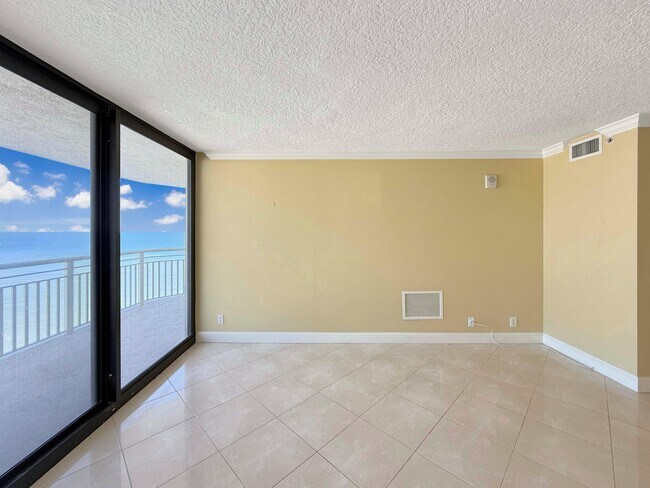 Building Photo - 3000 N Ocean Dr