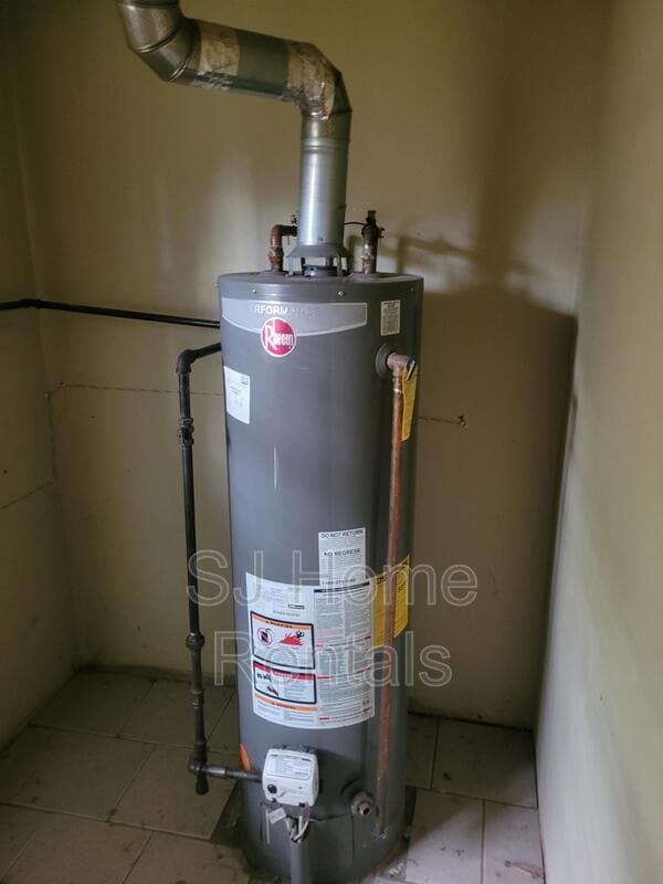 Building Photo - 47 Holstone Ln