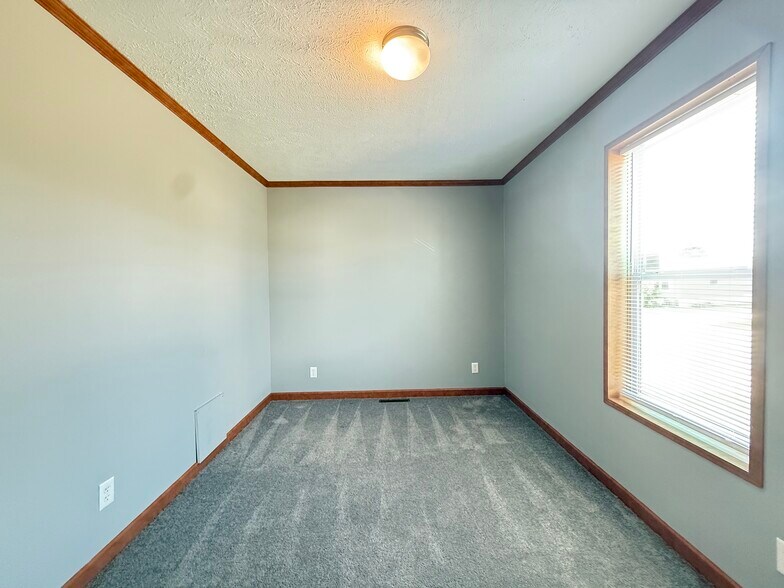 Building Photo - 2018 Mockingbird Pl NW
