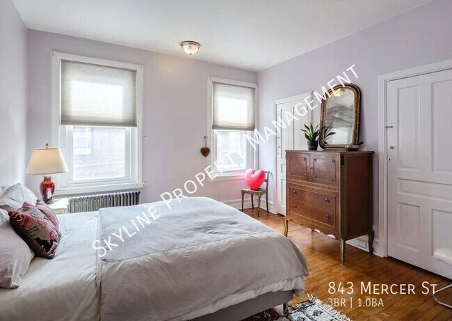 Building Photo - Gorgeous 2 Bedroom Home For Rent in Fishtown!