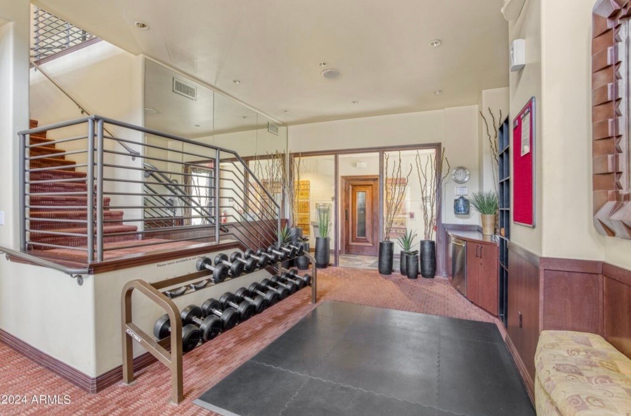 Building Photo - 6900 E Princess Dr