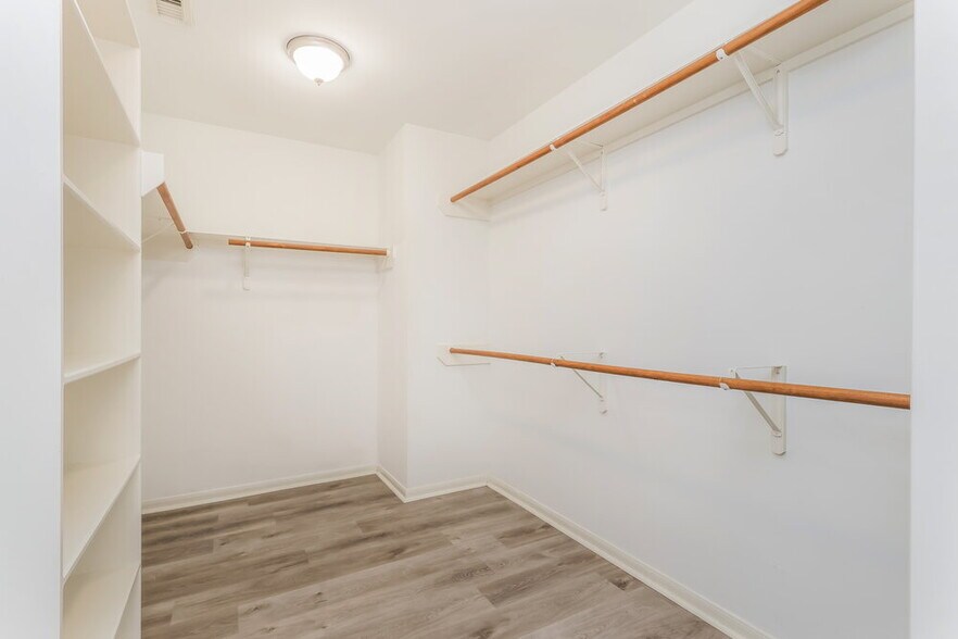 Building Photo - 29226 Spring Mist Dr