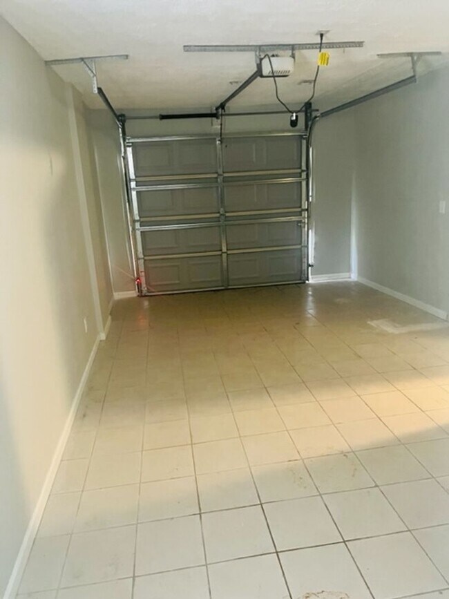 Building Photo - 3 BR/2BA | Newly Renovated Single Family Home | 1-Car Covered Parking | Front yard!