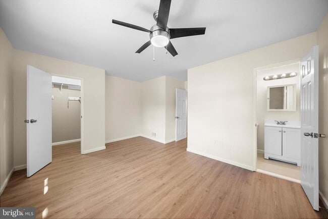 Building Photo - 14797 Tamarack Pl