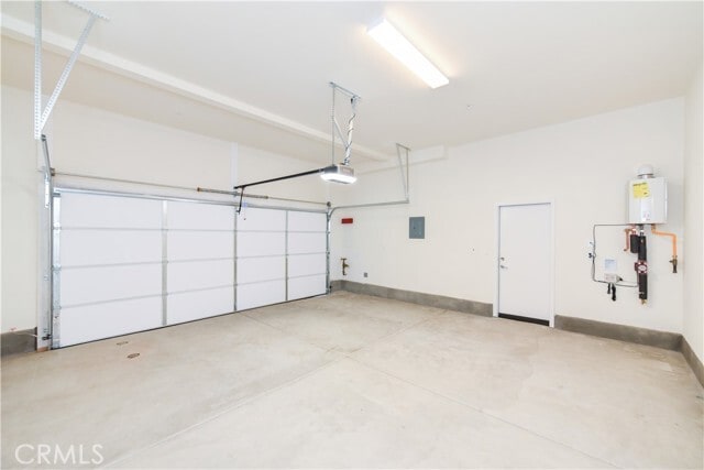 Building Photo - 325 Novel