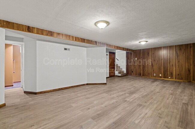 Building Photo - 1149 Walker Ave