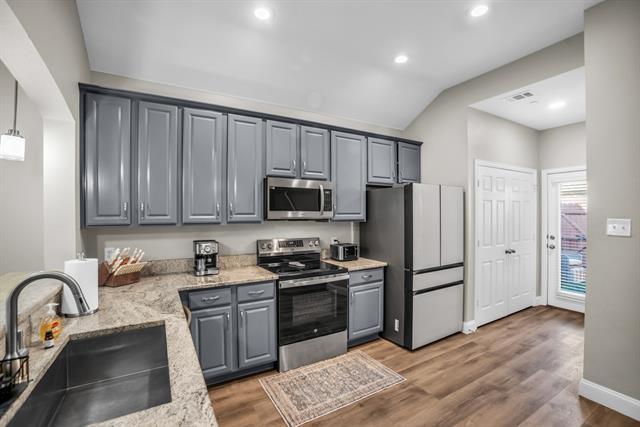 Building Photo - 575 S Virginia Hills Dr