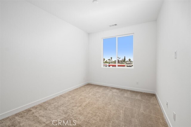 Building Photo - 1637 W Lincoln Ave
