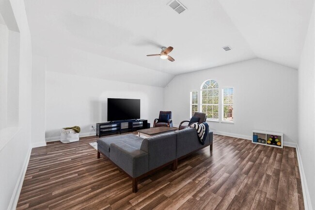 Building Photo - 4943 Sunset Ridge Dr