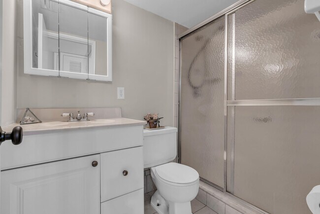 Building Photo - 4500 N Federal Hwy