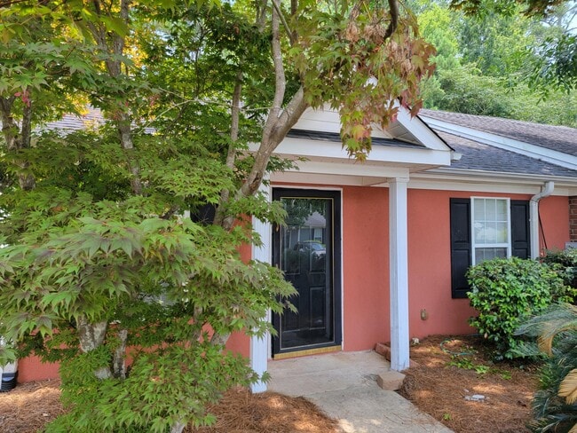 Primary Photo - 42 Charlestowne Dr