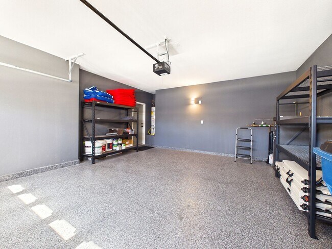 Building Photo - Elegant Fully Furnished 3-Bedroom 2-Bath Retreat in Summerlin