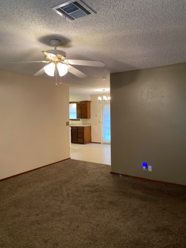 Building Photo - 208 Edd Dr