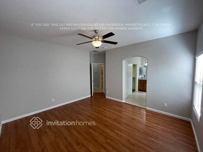 Building Photo - 1894 S 216th Ln