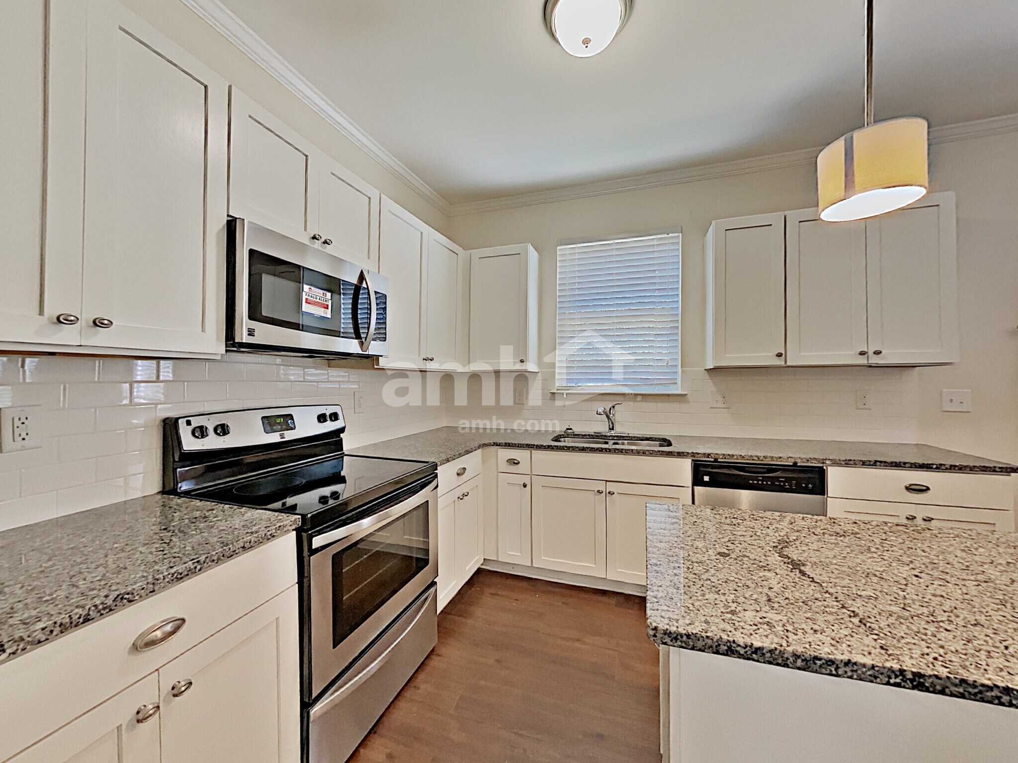 Building Photo - 2505 Beal St