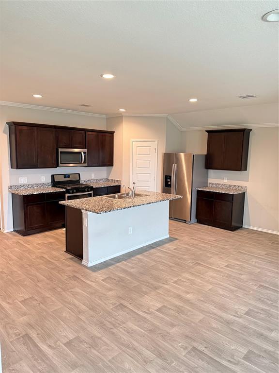 Building Photo - 6807 Green Embers Ln