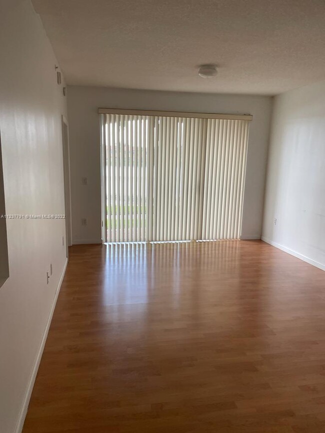 Primary Photo - 6360 NW 114th Ave