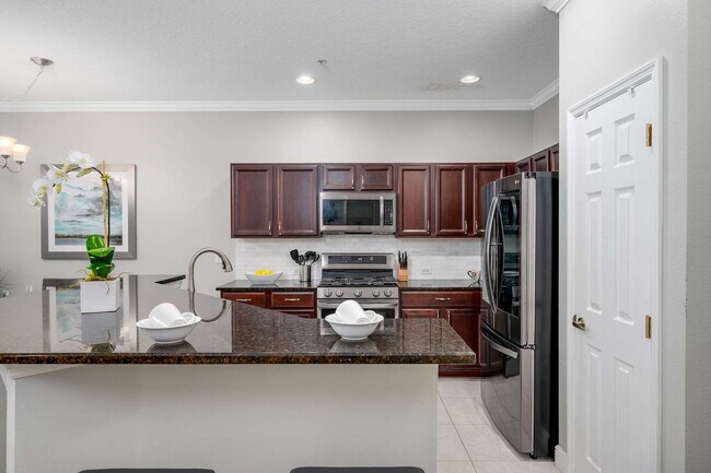 Building Photo - 875 Assembly Ct