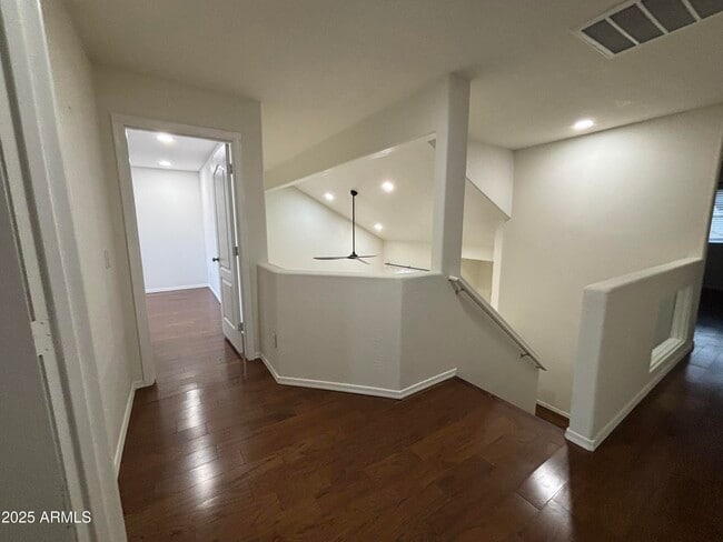 Building Photo - 1231 N Tercera Ct