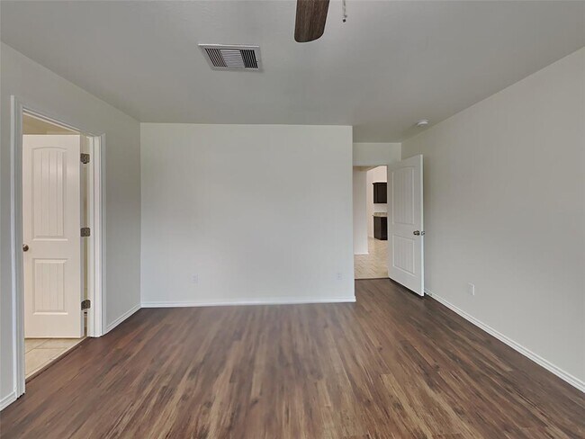 Building Photo - 7234 Basque Country Dr