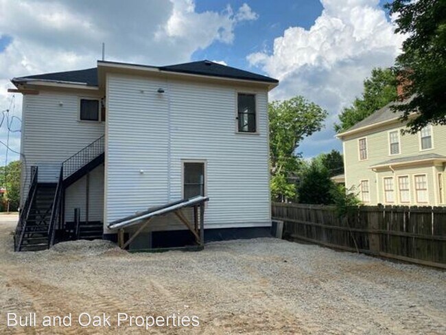 Building Photo - 1415 Hillsborough St