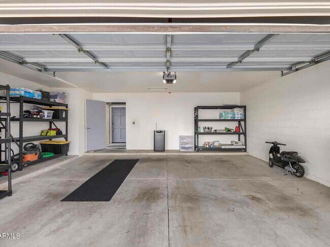 Building Photo - 6583 N 79th Pl