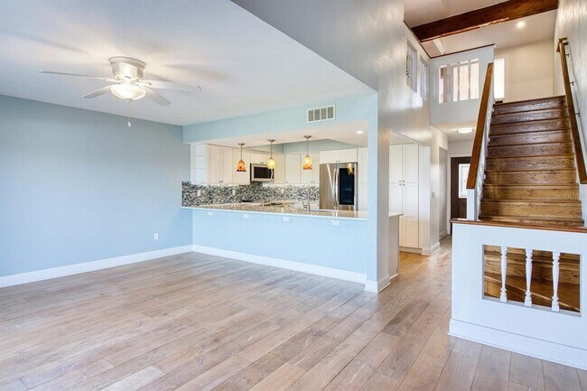 Building Photo - 121 Lagoon Ct