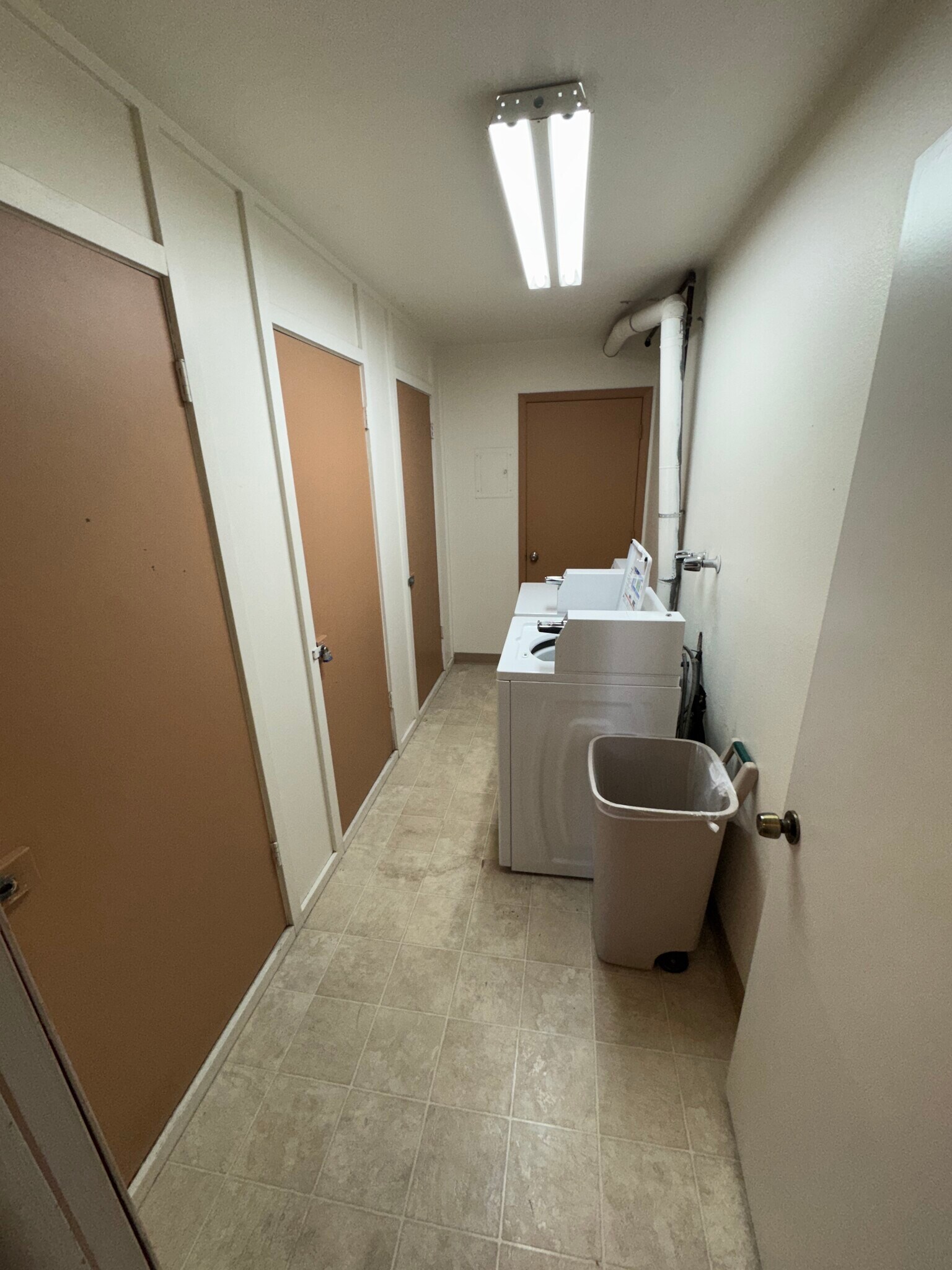 Laundry - 376 Jefferson St